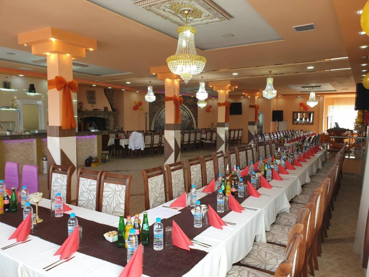 Hotel Safi Dospat Exterior foto