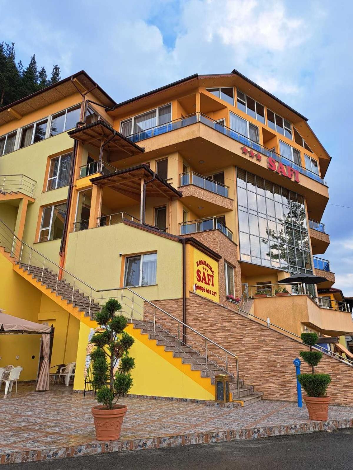 Hotel Safi Dospat Exterior foto
